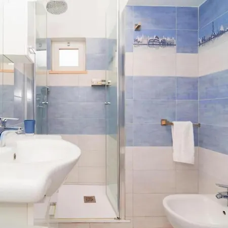 ゲストハウス Casetta Lucia 3*